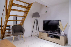 Flat with mezzanine for 8 people located in the centre of the old Cannet